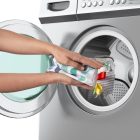 BRIGHT STARTS Ajtókerethez rögzíthető ugráló hinta Playful Parade 6h+, 12kg-ig