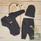 Zyzio&Zuzia 3 részes bordás szett :body+nadrág+sapka-fekete