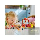 LEGO City 60375 Tűzoltóállomás és tűzoltóautó