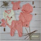 Zyzio&Zuzia 5 részes babakelengye szett:body+nadrág+sapka+kesztyű+kabát -rózsaszín