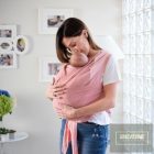 Chicco Boppy Comfy Hug hordozókendő 2,5 - 9 kg textil  AJÁNLOTT KOR: 0H + ballerina rose