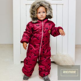   EEvi kislány téli overál ,lábfej nélküli Dogs&Spots -eper