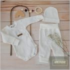 Zyzio&Zuzia 3 részes bordás szett :body+nadrág+sapka-gyöngyház fehér